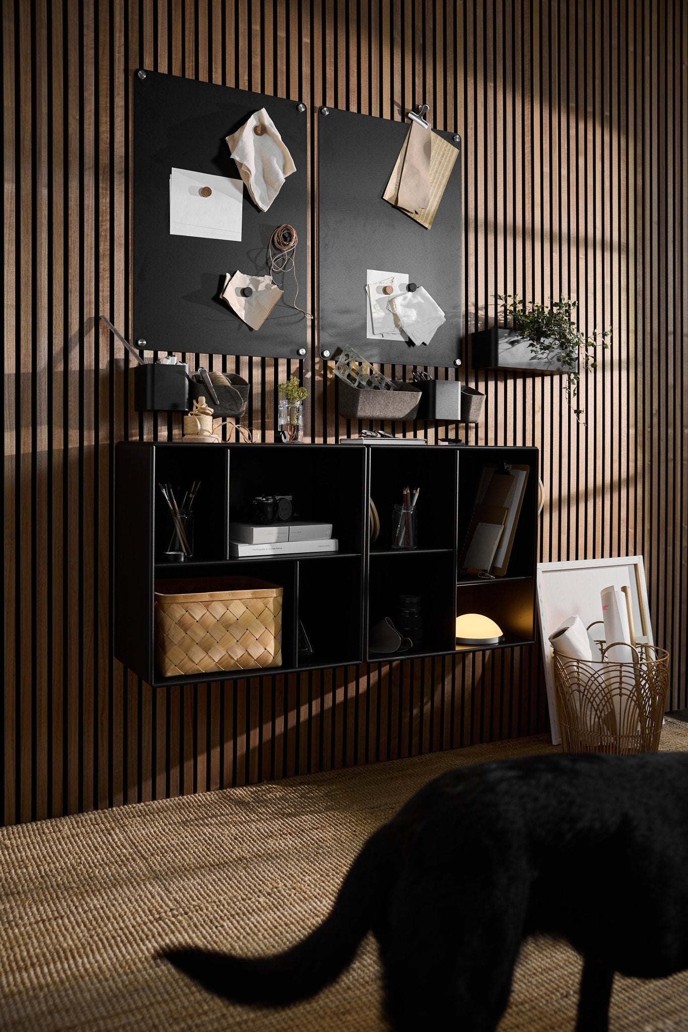 Arka | Open Cabinet / Black