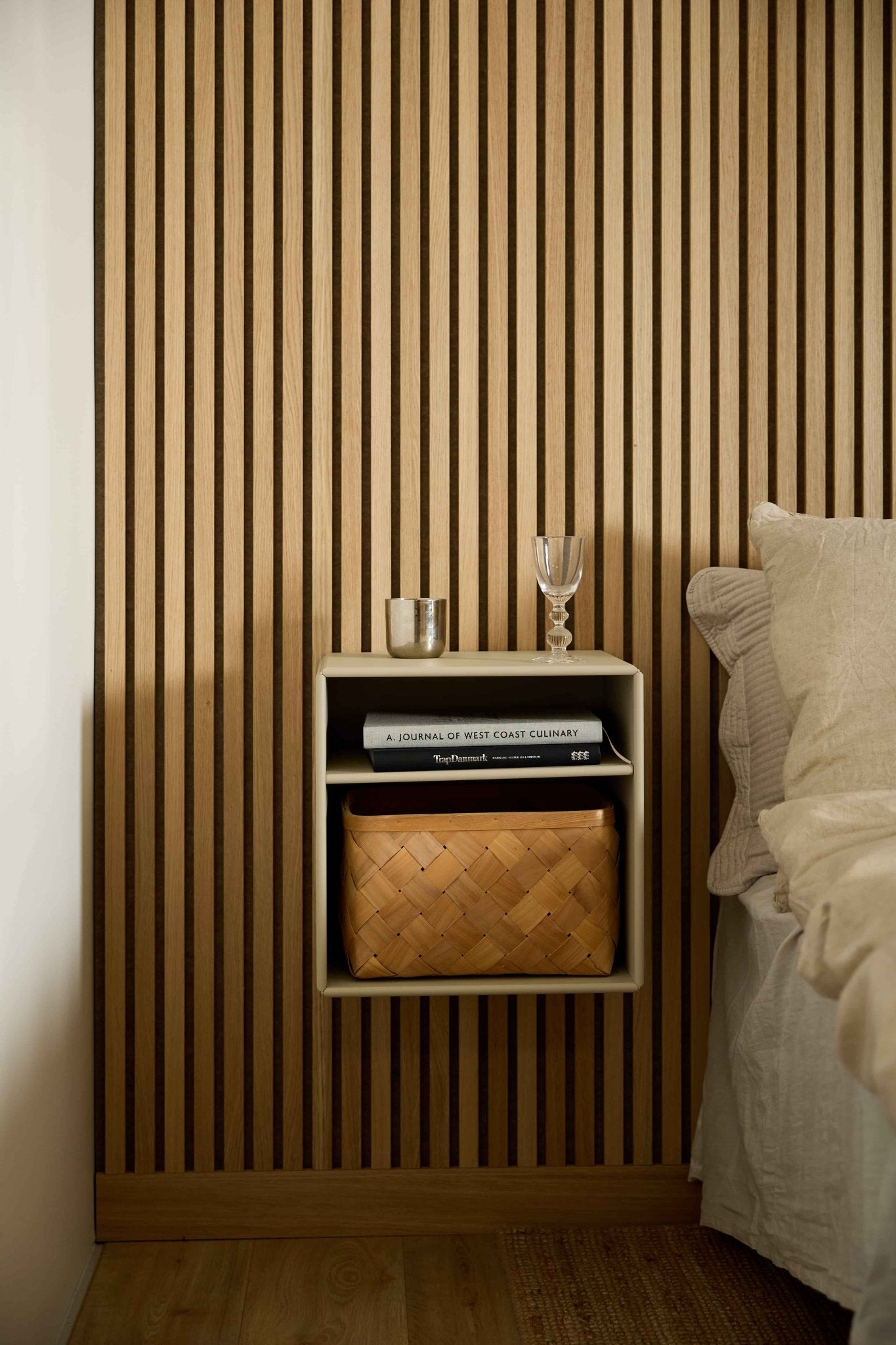 Arka | Bookcase / Beige